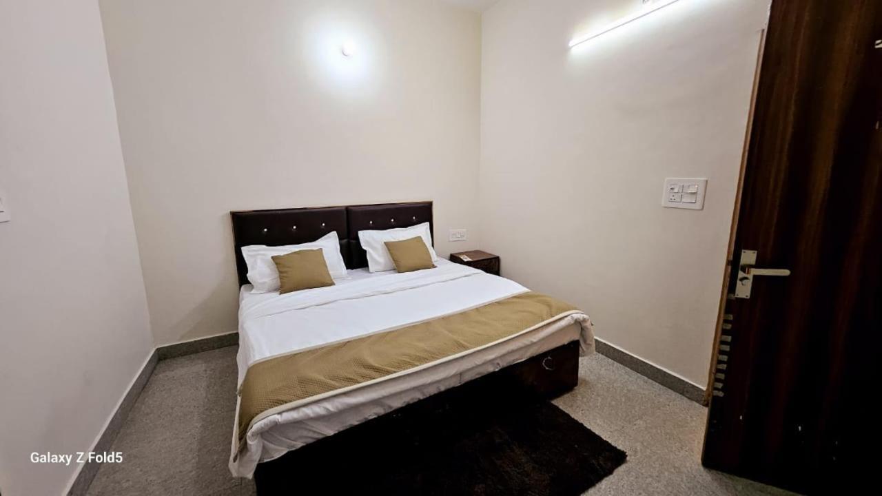 Apartment Radha Rani *